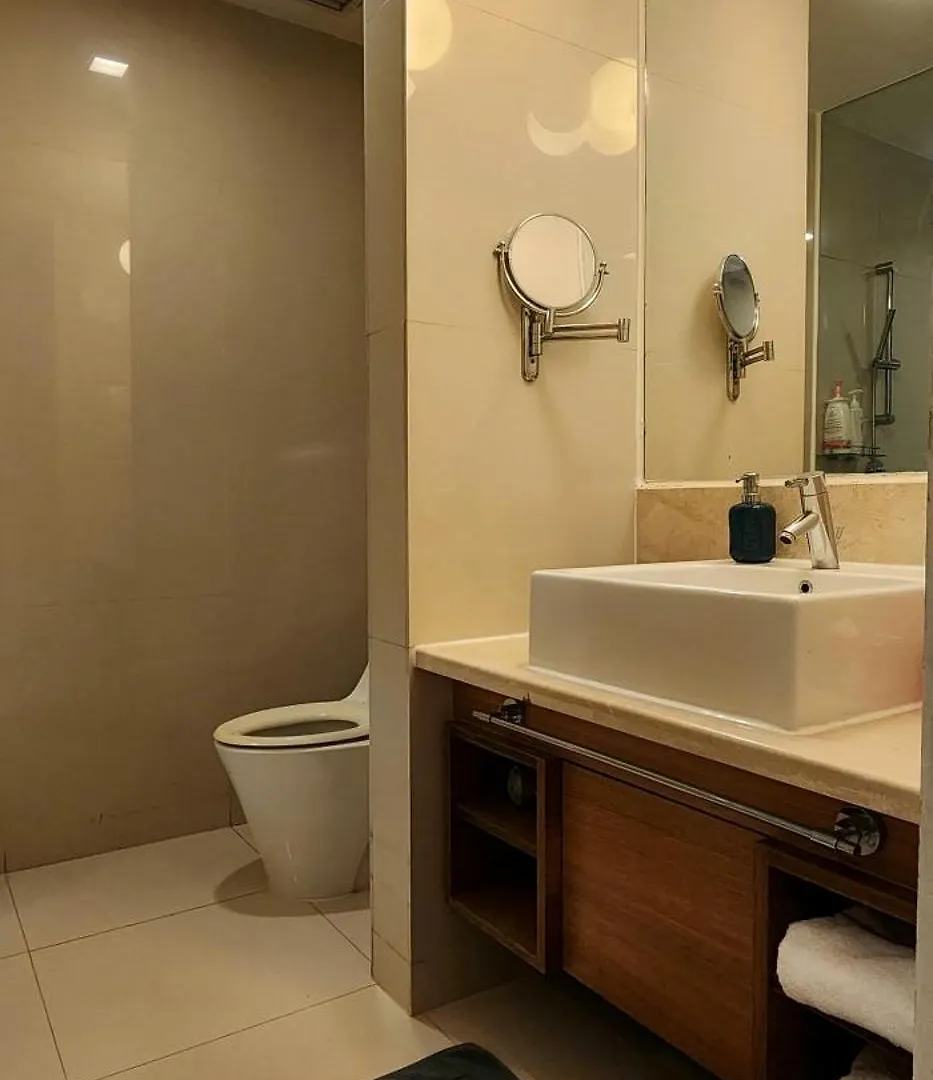 Guest house Cozy Super King Bed Studio Walking To Petronas Klcc Kuala Lumpur