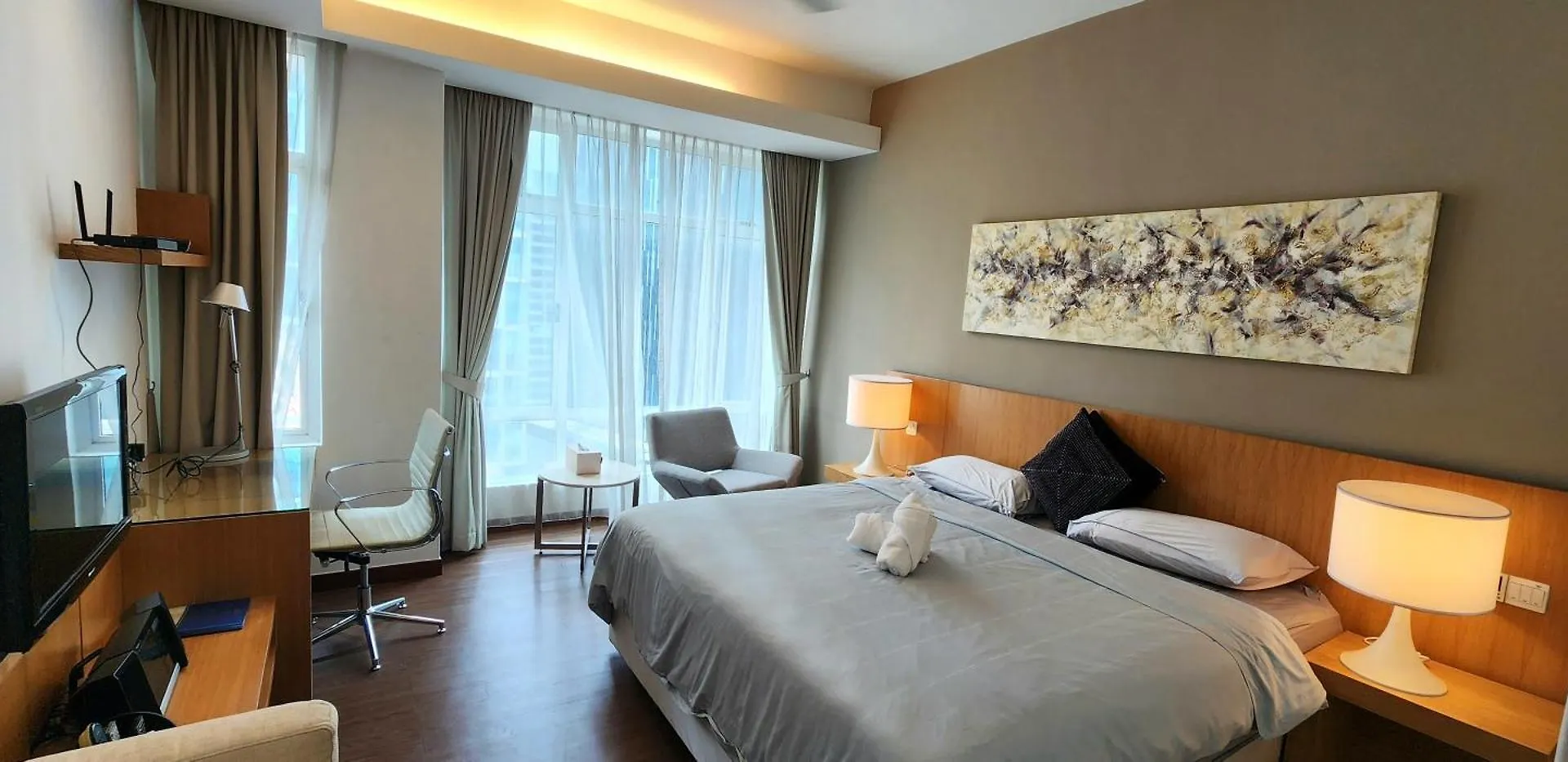 Guest house Cozy Super King Bed Studio Walking To Petronas Klcc Kuala Lumpur