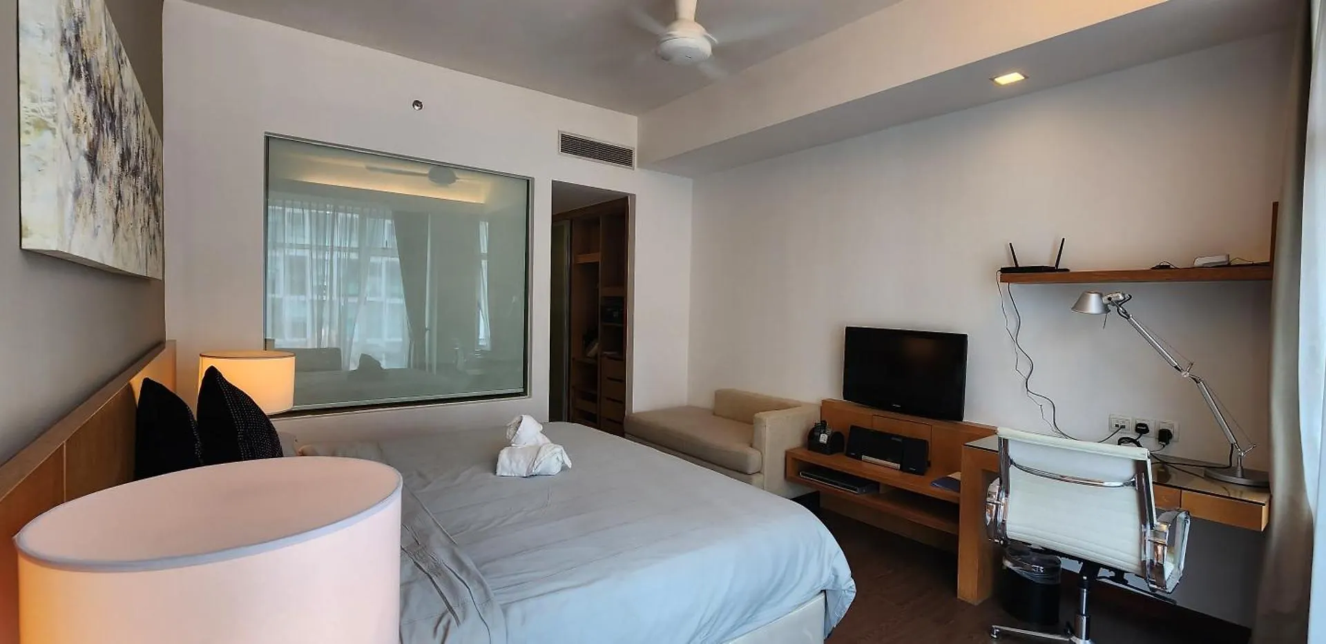 Cozy Super King Bed Studio Walking To Petronas Klcc Kuala Lumpur Guest house